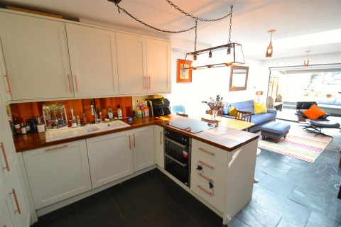 Click the photo for more details of Station Road, Radlett