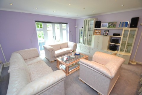 Click the photo for more details of Nicholas Road, Elstree, Borehamwood